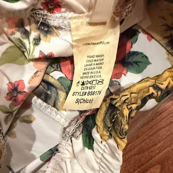 Ktoo Asymmetrical Floral Skirt in Cream with Floral Design, Size Small - Picture 3 of 9